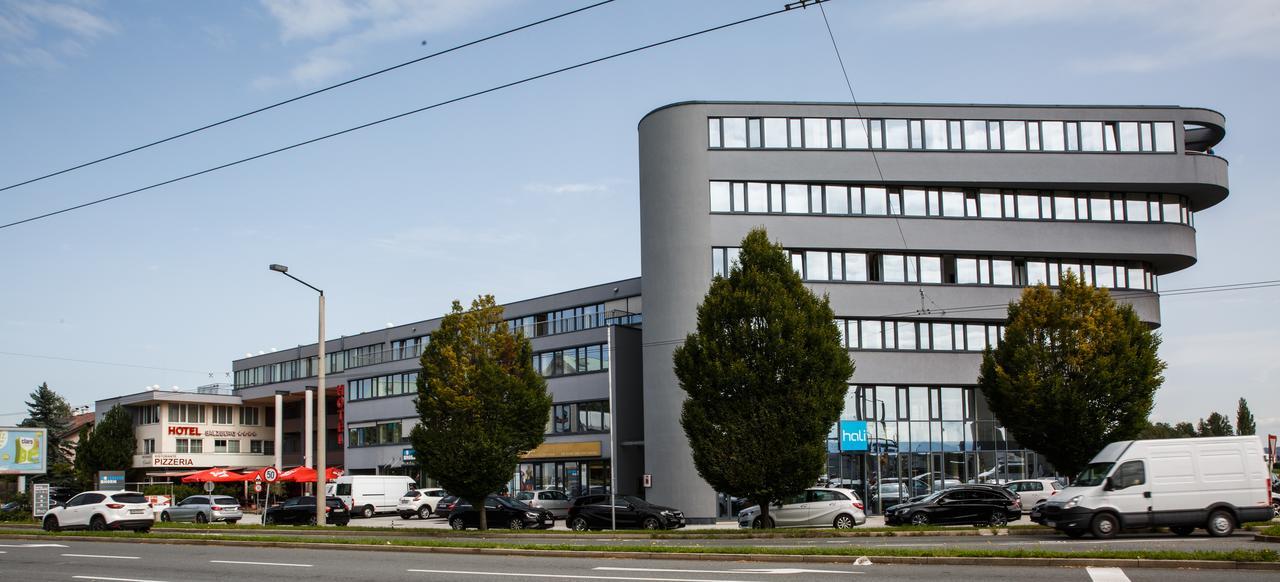Hotel Salisburgo Esterno foto