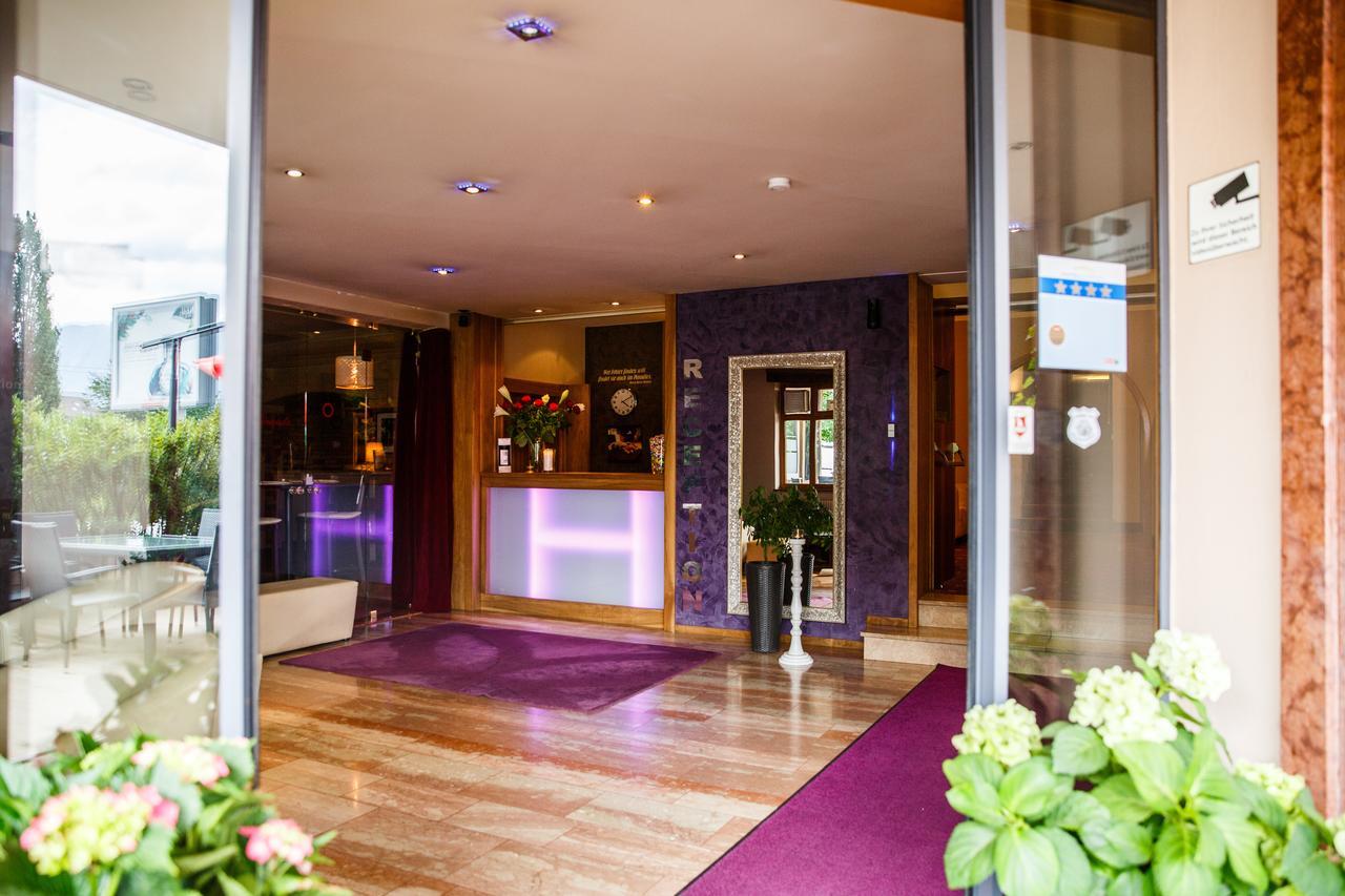 Hotel Salisburgo Esterno foto